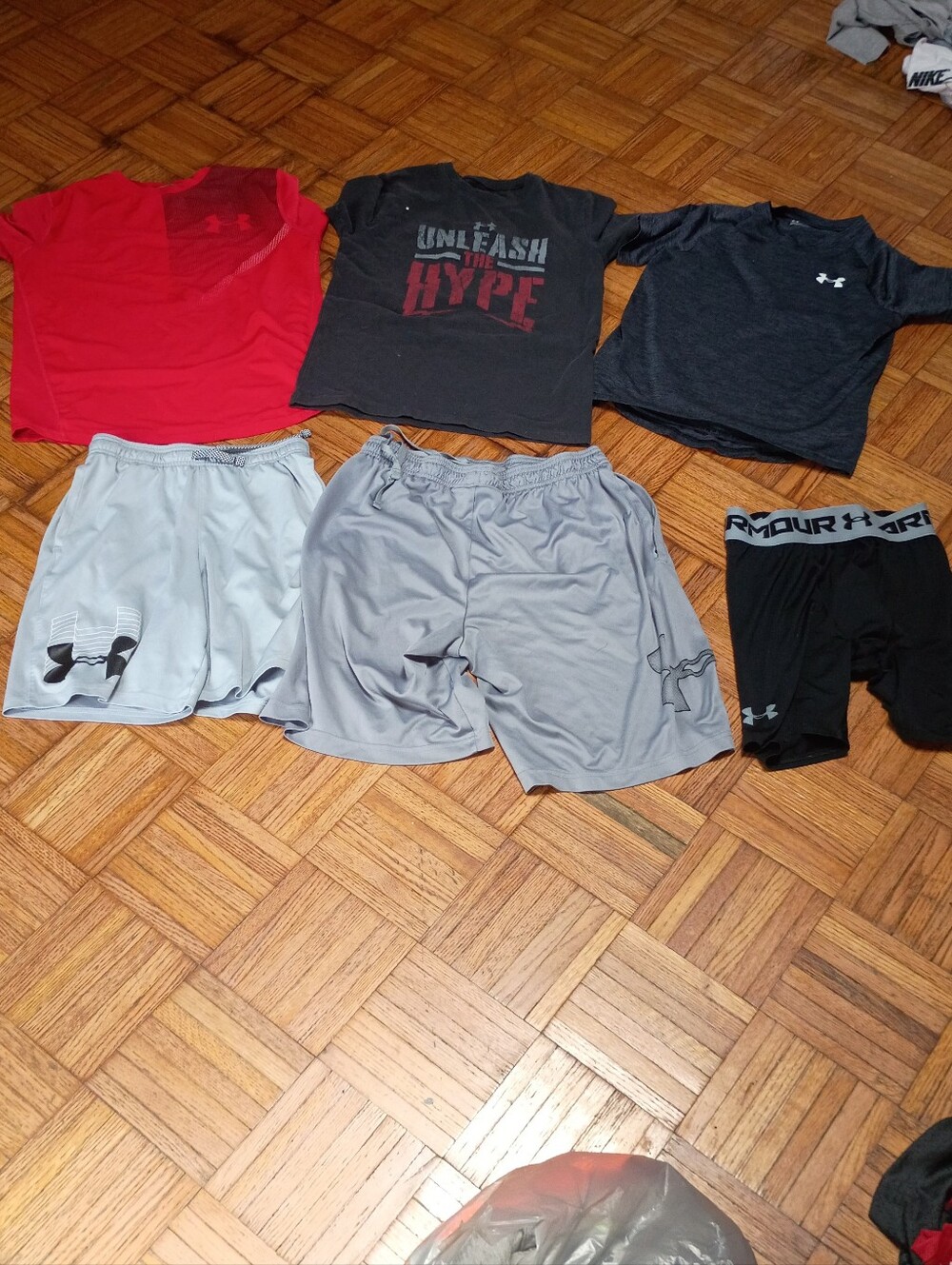 Under Armour Mixed Activewear Set - Red, Black, Gray